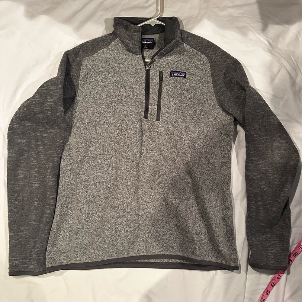 Patagonia | Men’s two toned gray Better sweater 1/4 zip up fleece size medium